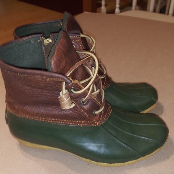 Sperry Women's Saltwater Duck Boot in Tan/Green by - Picture 2 of 6